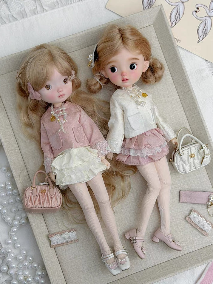 Pink White Blythe BJD Set On Doll Display | ToastDoll