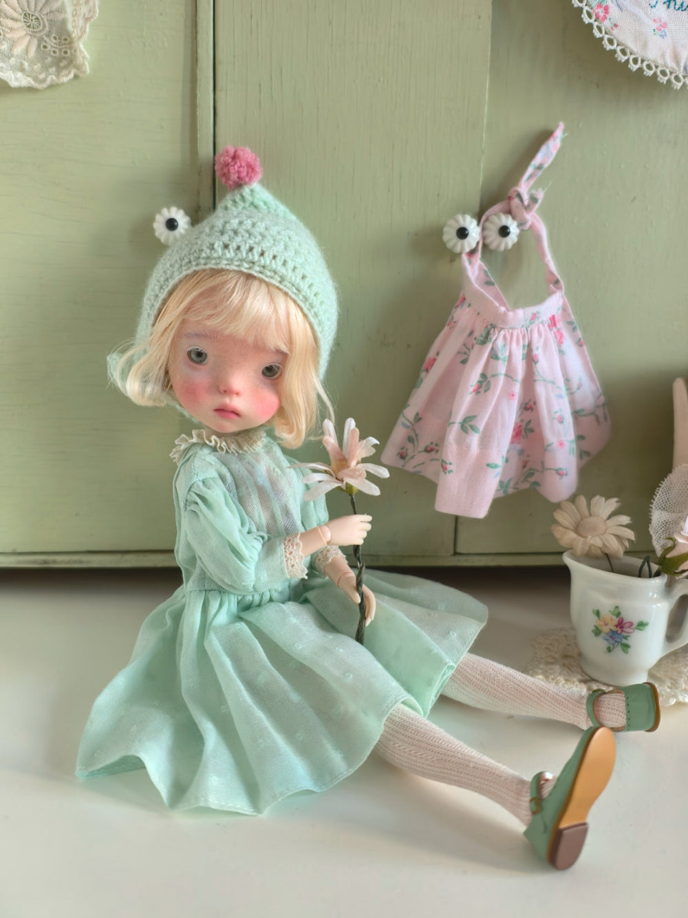 Mint Sheer Layered 1/6 BJD Outfit Sitting Pose | ToastDoll