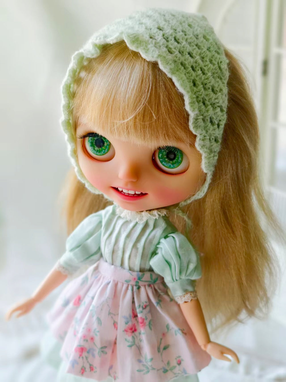 Mint Sheer Layered Blythe Outfit Detail | ToastDoll