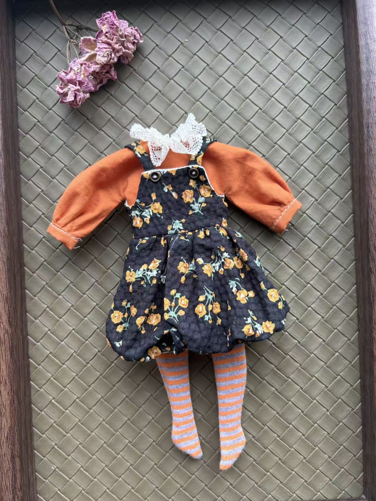 Black Cottage Floral Blythe 1/6 BJD Set | ToastDoll