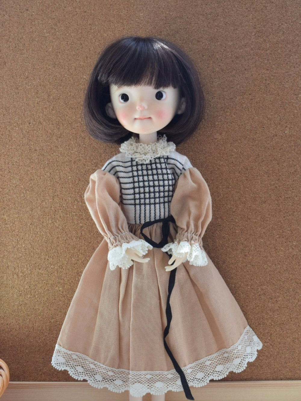 Brown Rustic Cottage Blythe BJD Dress On Doll Display | ToastDoll