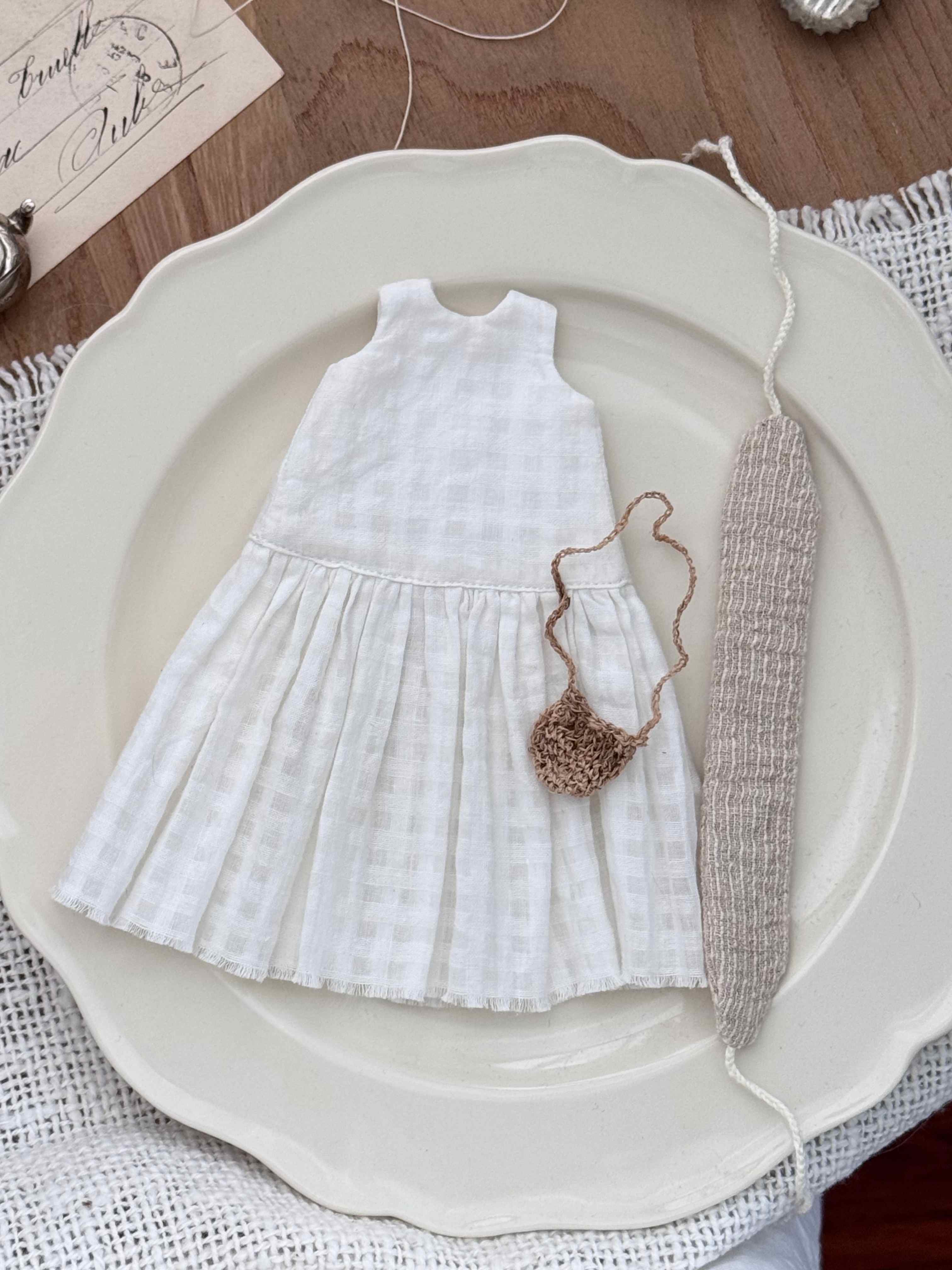 White Grid Blythe 1/6 BJD Dress Flat Lay | ToastDoll