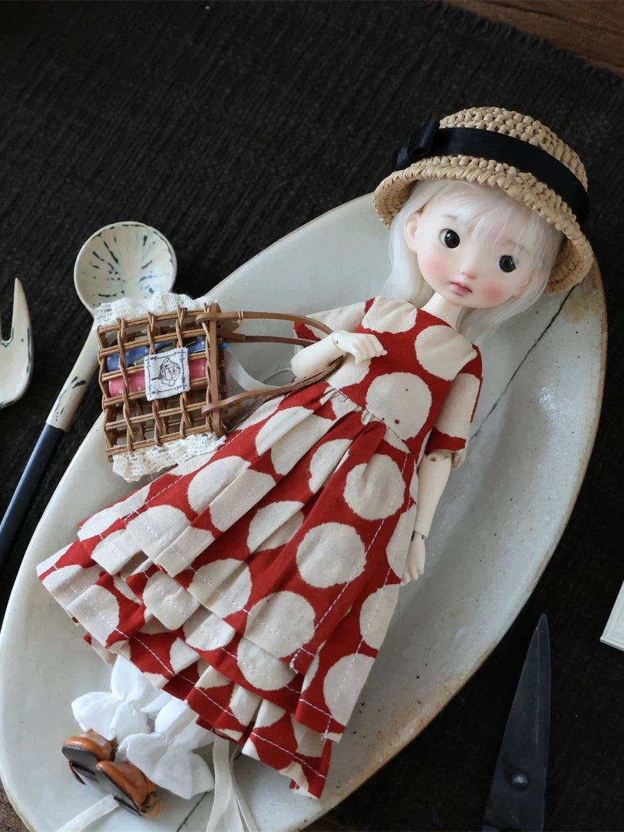 Retro Dot 1/6 BJD Red Outfit On Doll Display | ToastDoll