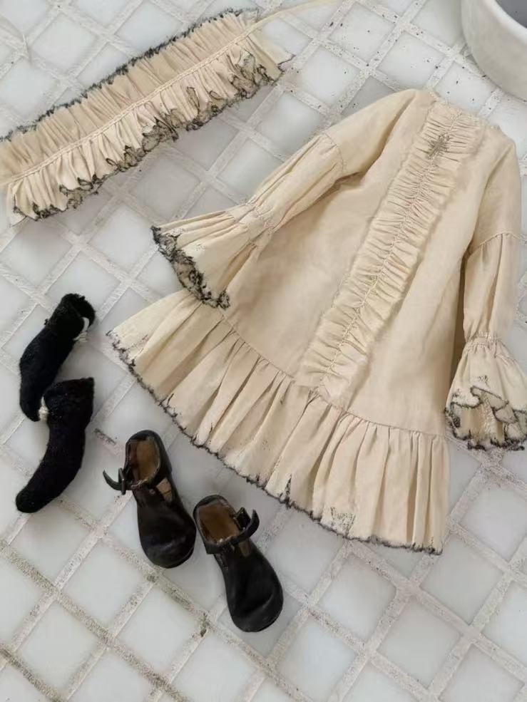 White Vintage Ruffle Blythe 1/6 BJD Set Flat Lay | ToastDoll
