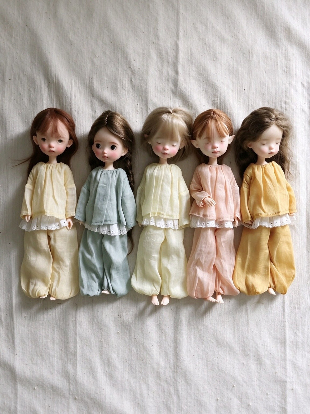 Ramie Cozy Blythe BJD Outfit On Doll Display | ToastDoll