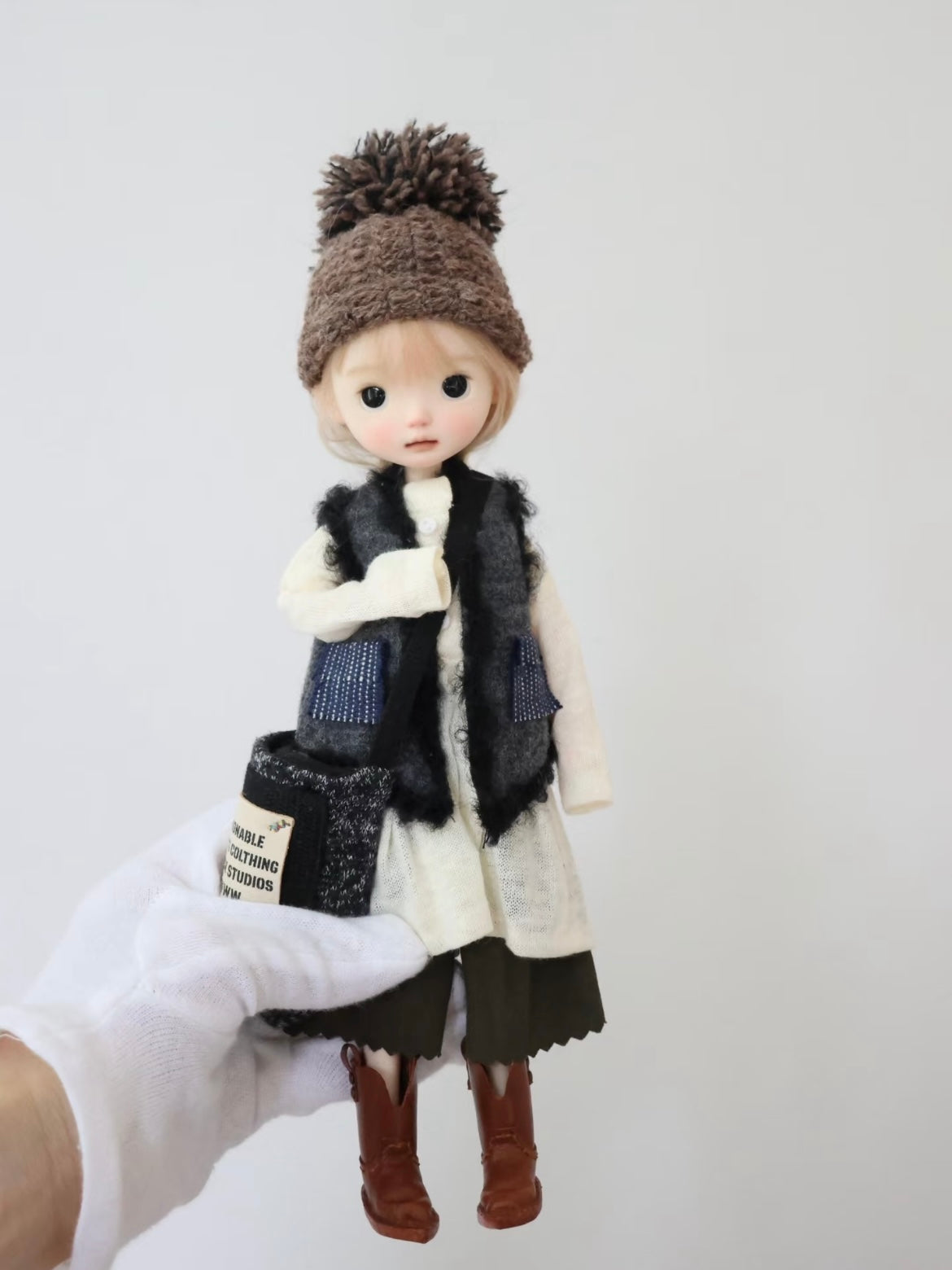 Chic Winter Blythe BJD Outfit - Handmade Doll Clothes - ToastDoll