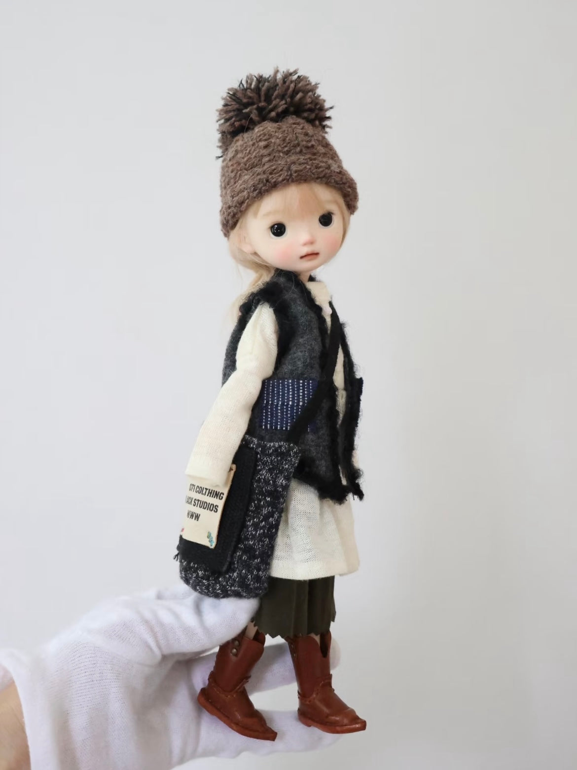 Chic Winter Blythe BJD Outfit - Handmade Doll Clothes - ToastDoll