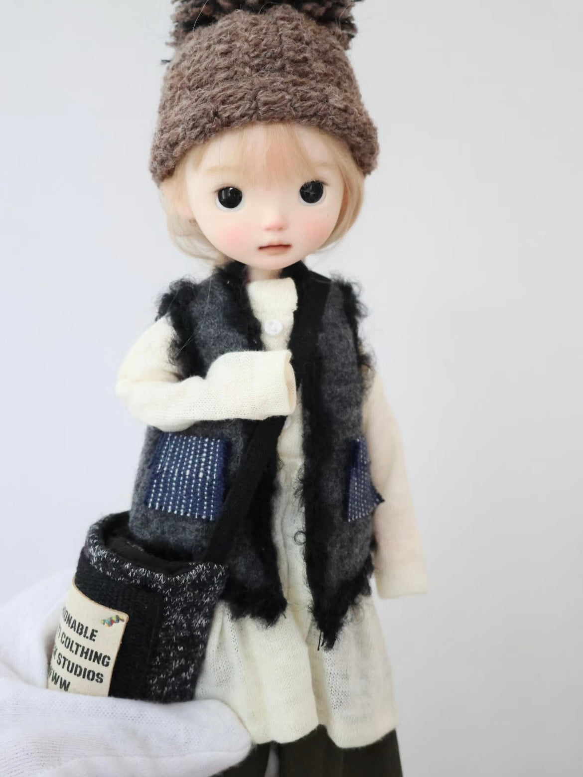 Chic Winter Blythe BJD Outfit - Handmade Doll Clothes - ToastDoll