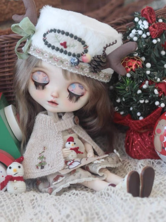 Embroidered Christmas Blythe Outfit - Handmade Doll Clothes - ToastDoll