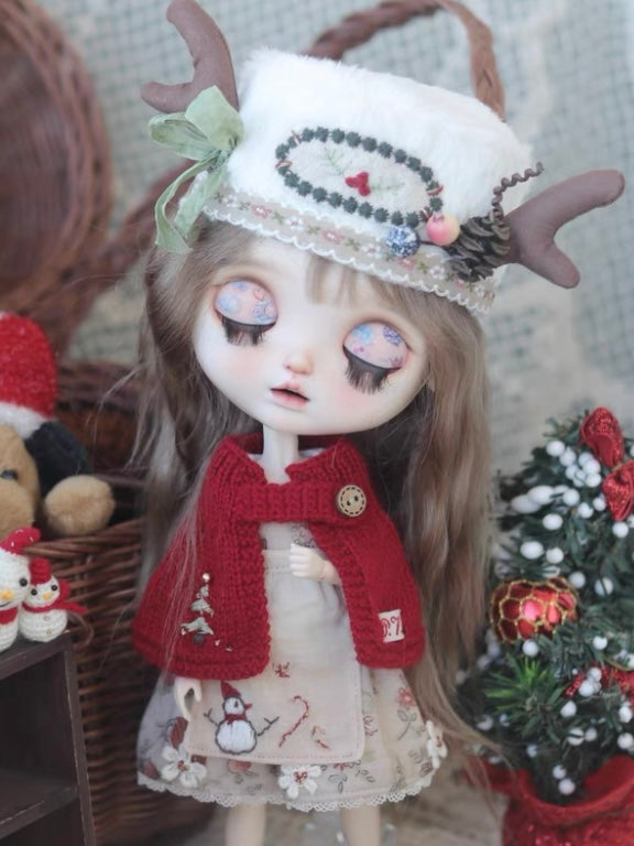 Embroidered Christmas Blythe Outfit - Handmade Doll Clothes - ToastDoll