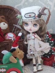 Embroidered Christmas Blythe Outfit On Doll Display | ToastDoll