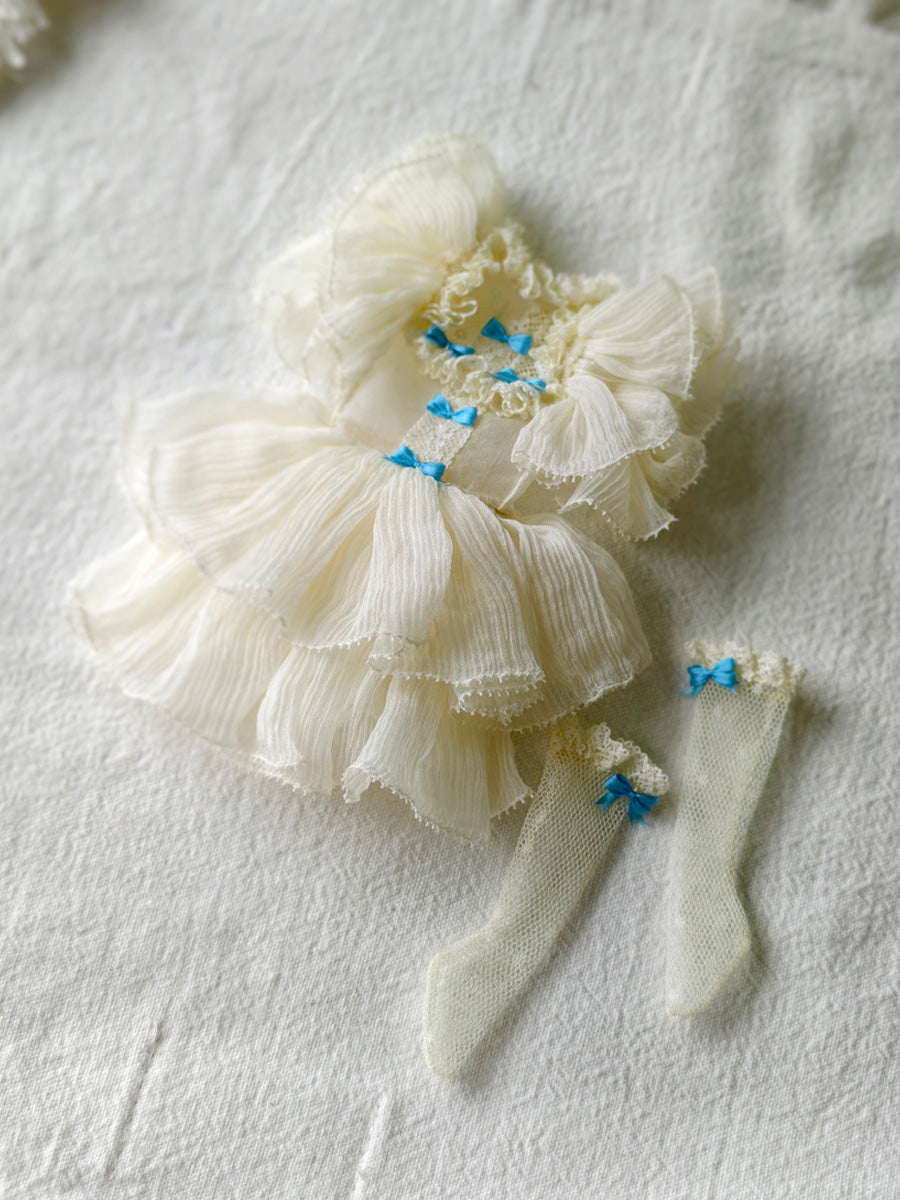 Lace Bow Skirt Blythe Blue Outfit Flat Lay | ToastDoll