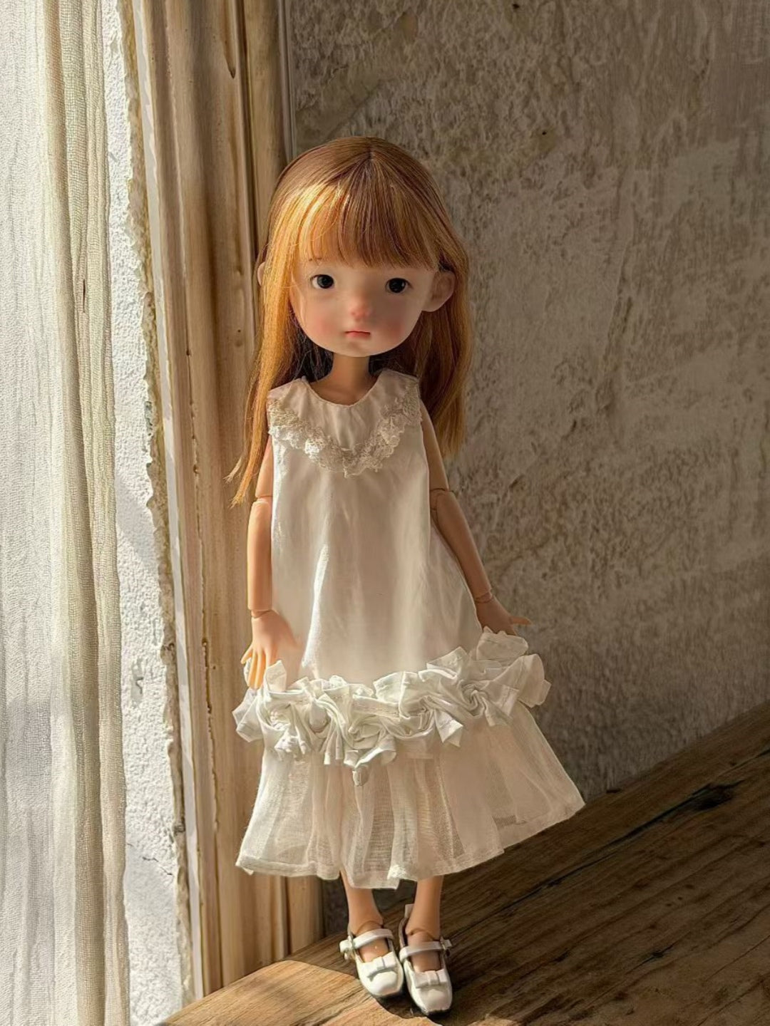 White Ruched Cotton Blythe BJD Dress On Doll Display | ToastDoll