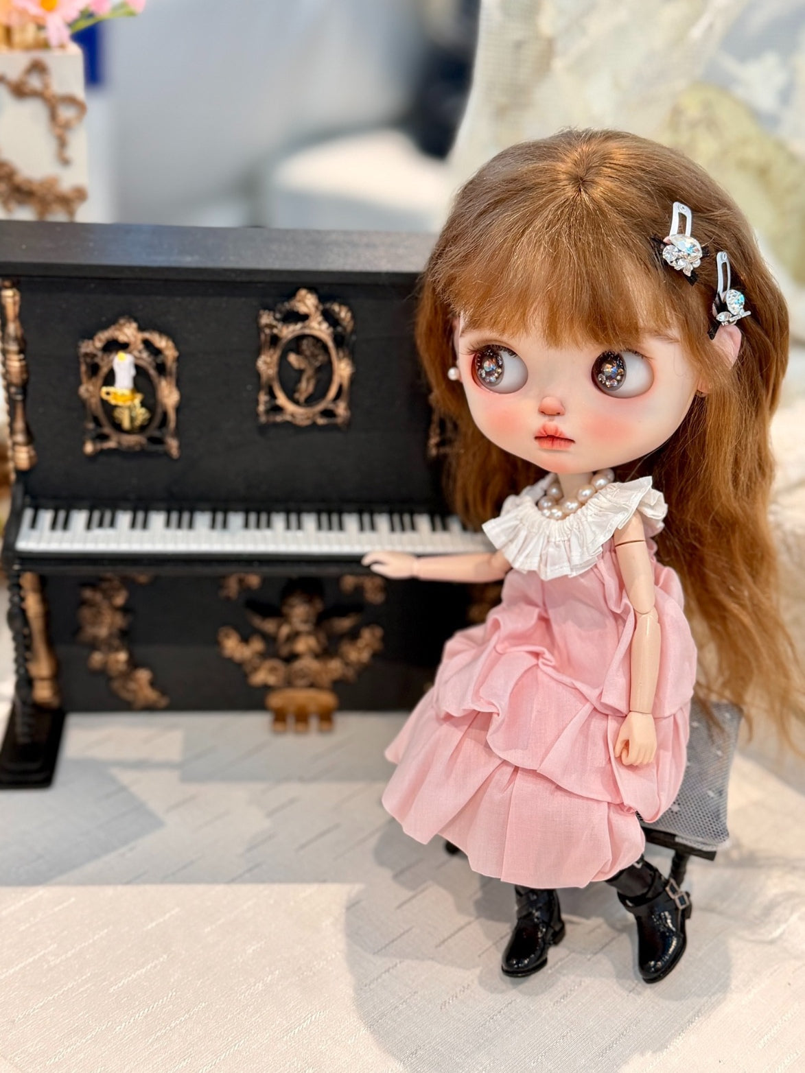 Spring Pink Cotton Blythe Dress Sitting Pose | ToastDoll