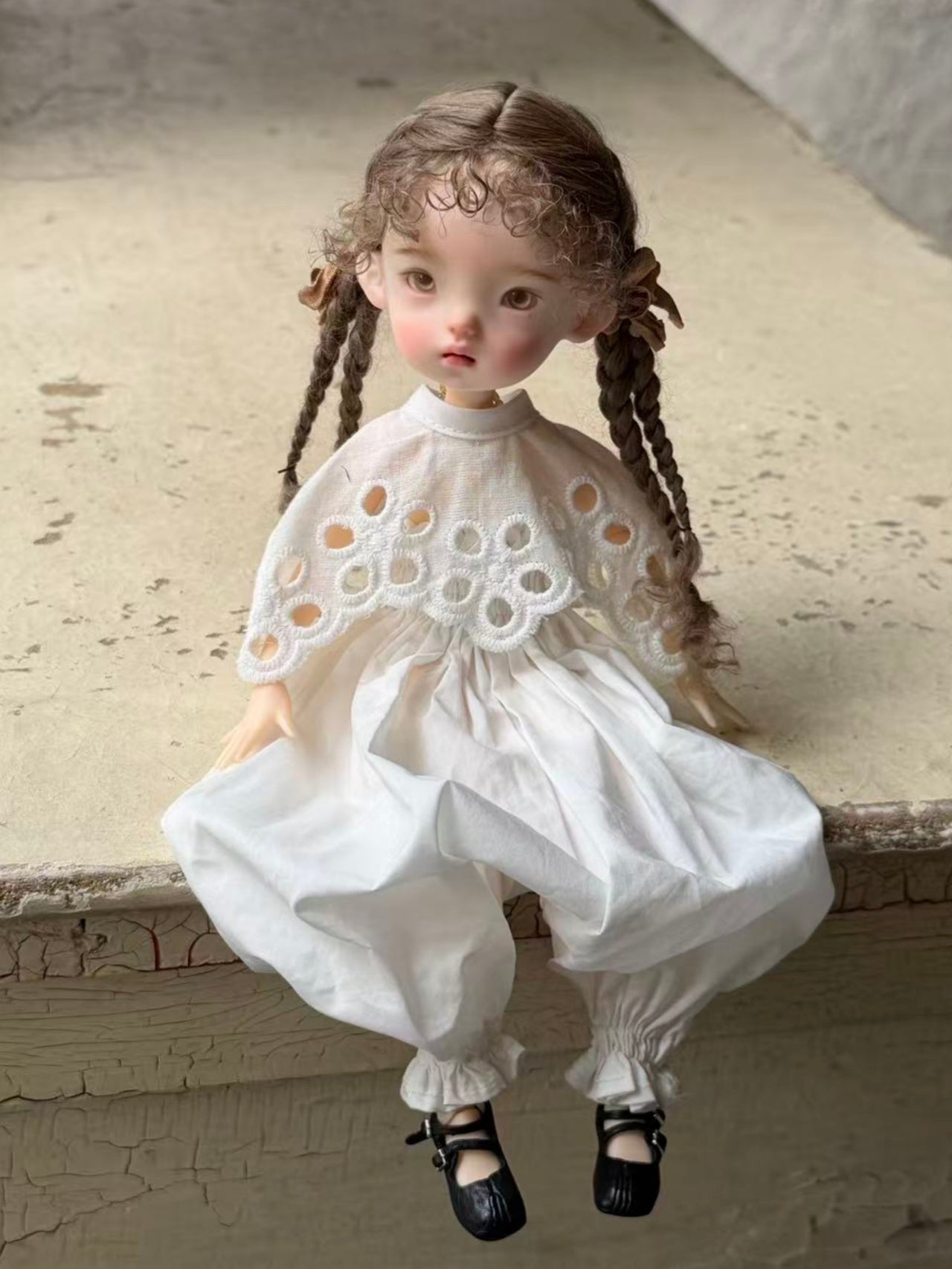 Eyelet Lace Romper Blythe 1/6  BJD Outfit Half Body Shot | ToastDoll