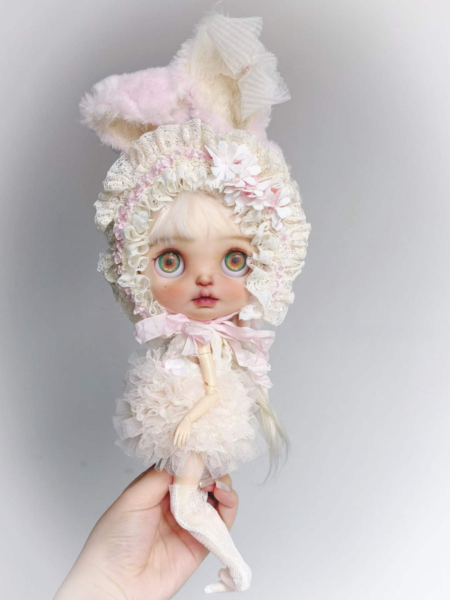 Pink Bunny Soft Cozy Elegant Blythe BJD Set On Doll Display | ToastDoll