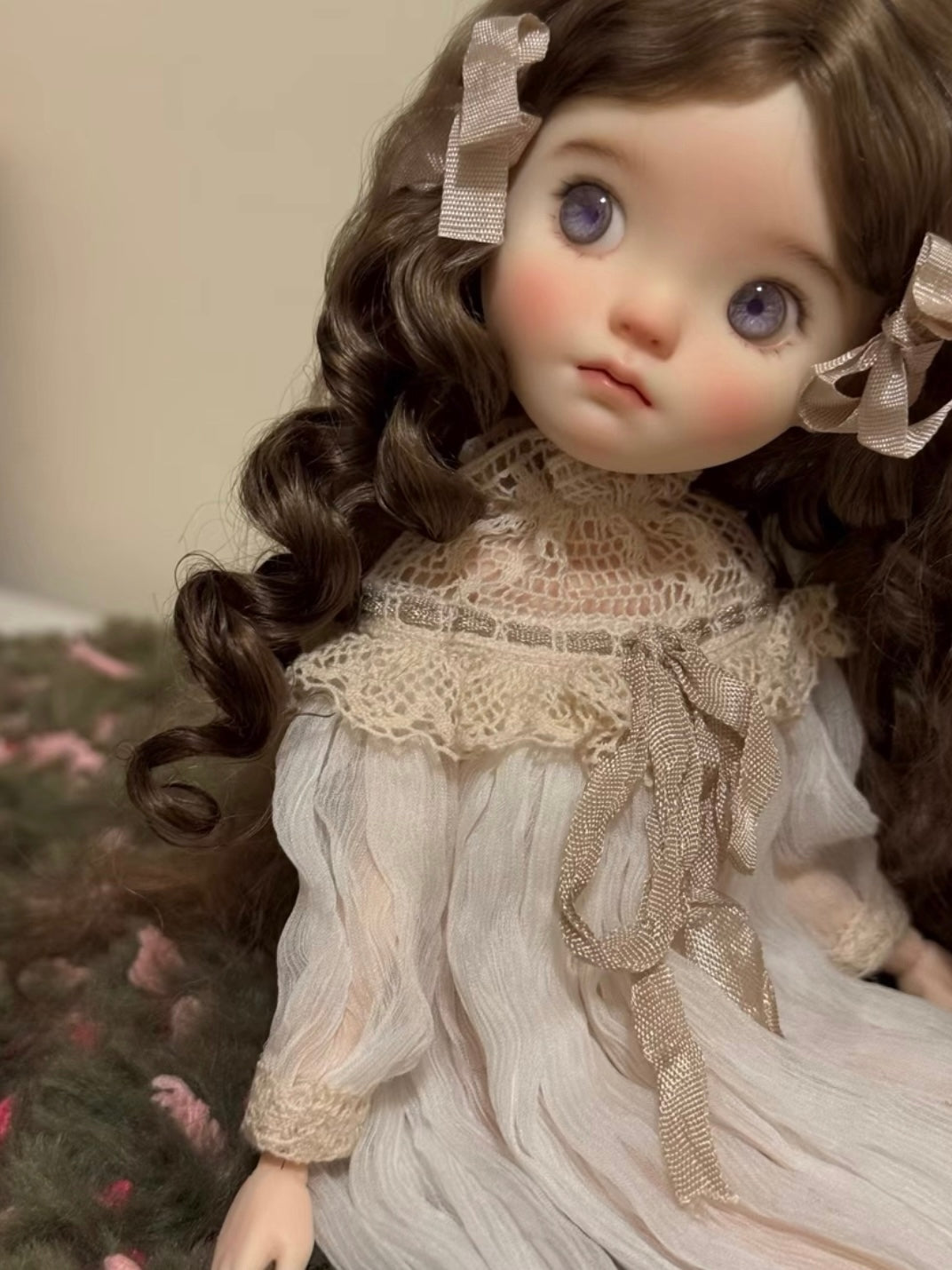 Vintage Lace Pleated Blythe 1/6 BJD Dress Detail | ToastDoll