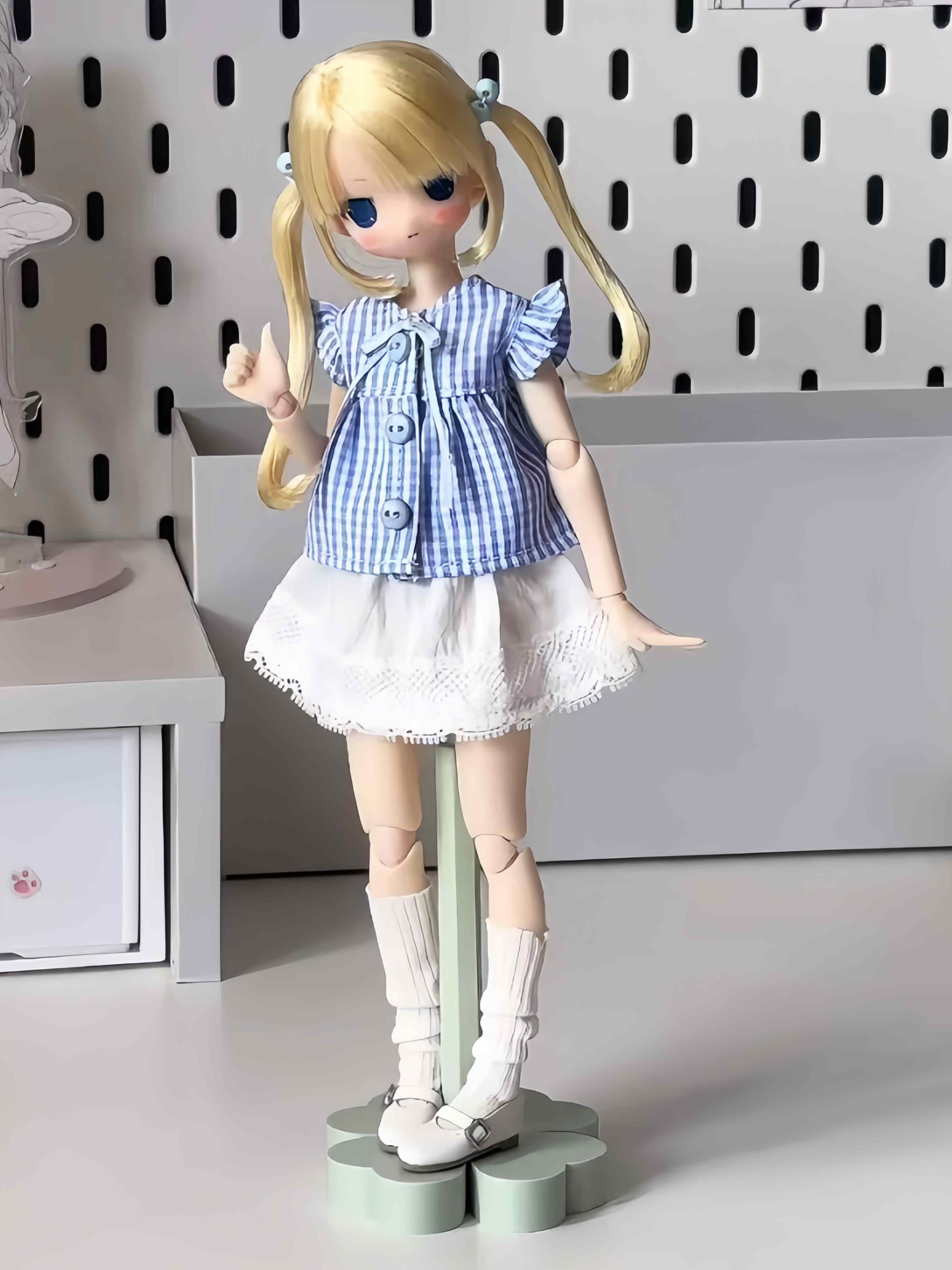 Gingham Squad Blythe 1/6 BJD Blue Set On Doll Display | ToastDoll