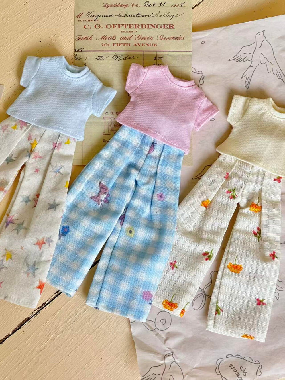 Casual Tee Pants Blythe BJD Set Flat Lay | ToastDoll