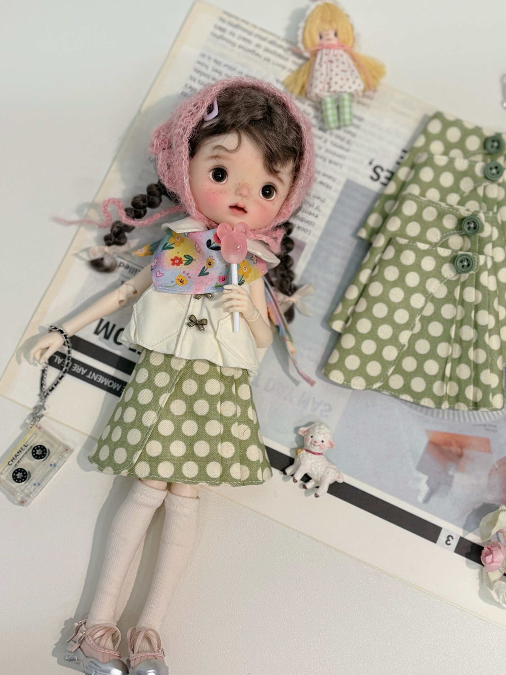 Bud Vest Pleated Skirt Blythe 1/6 Bjd Outfit On Doll Display | ToastDoll
