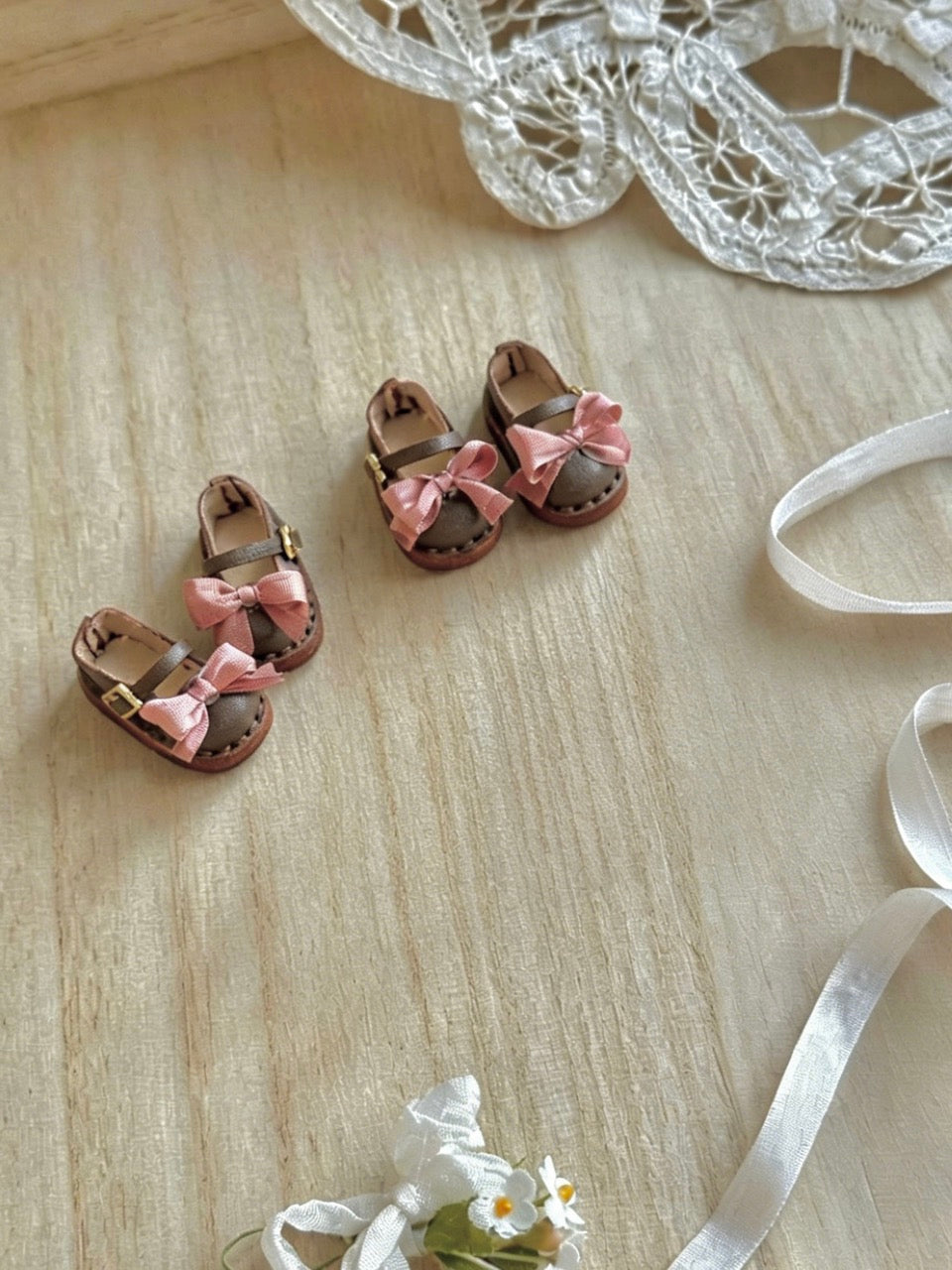 Bow Vintage Blythe Mary Janes - Handmade Doll Shoes - ToastDoll