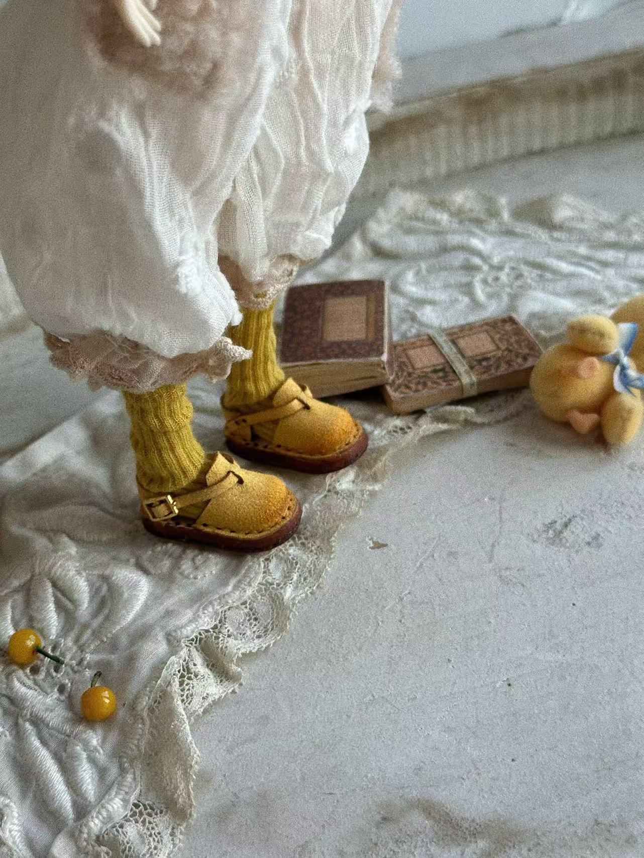Vintage Suede Blythe Flats - Handmade Doll Shoes - ToastDoll