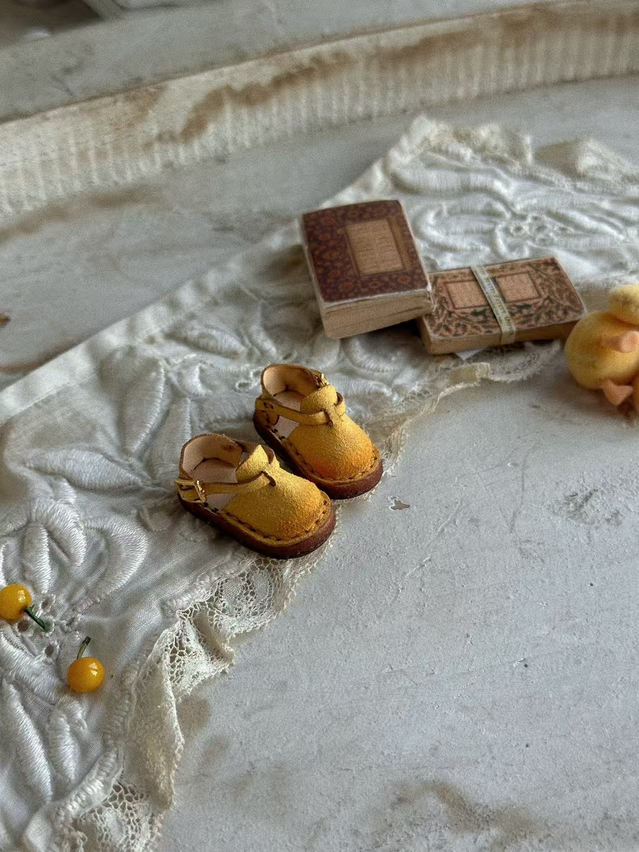 Vintage Suede Blythe Flats - Handmade Doll Shoes - ToastDoll