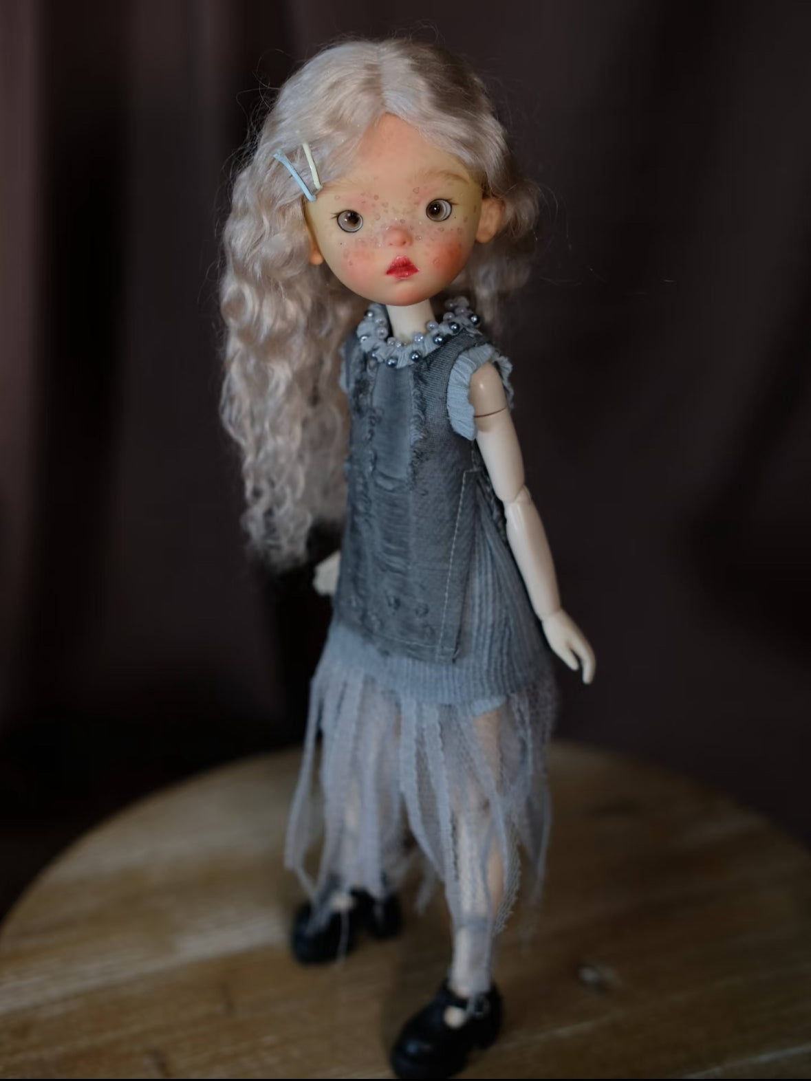 Grey Distressed Gauze 1/6 BJD Outfit On Doll Display | ToastDoll