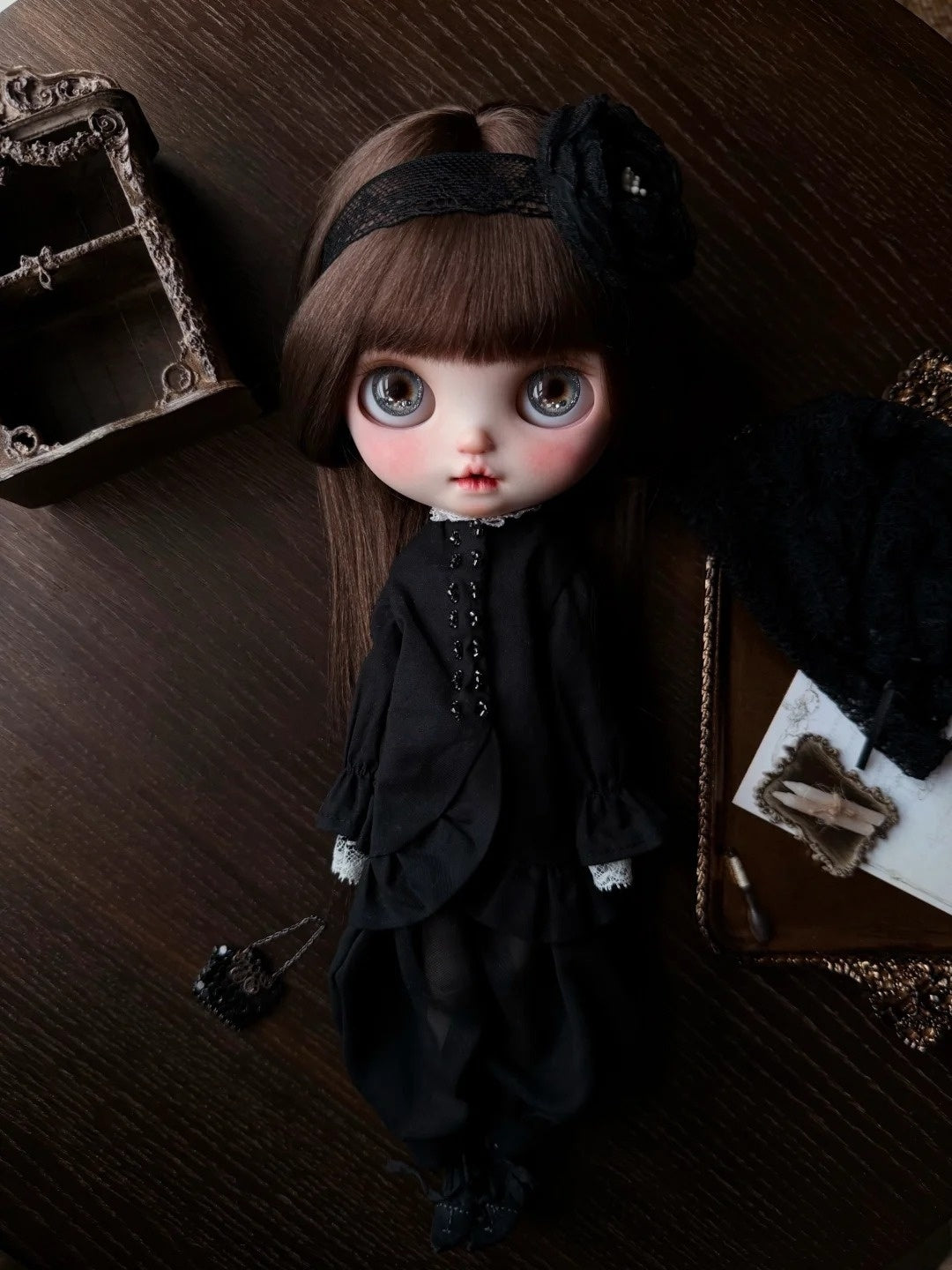 Black Vintage Gauze Blythe Outfit Front View | ToastDoll