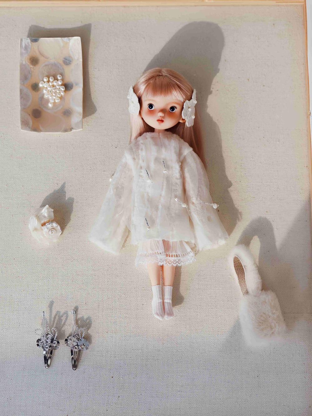 Soft Fluffy Ruffle Blythe 1/6 BJD Outfit On Doll Display | ToastDoll