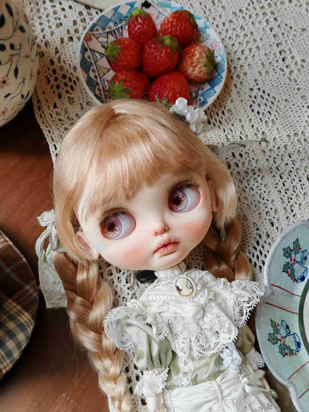 Daisy Custom Blythe OOAK Detail | ToastDoll