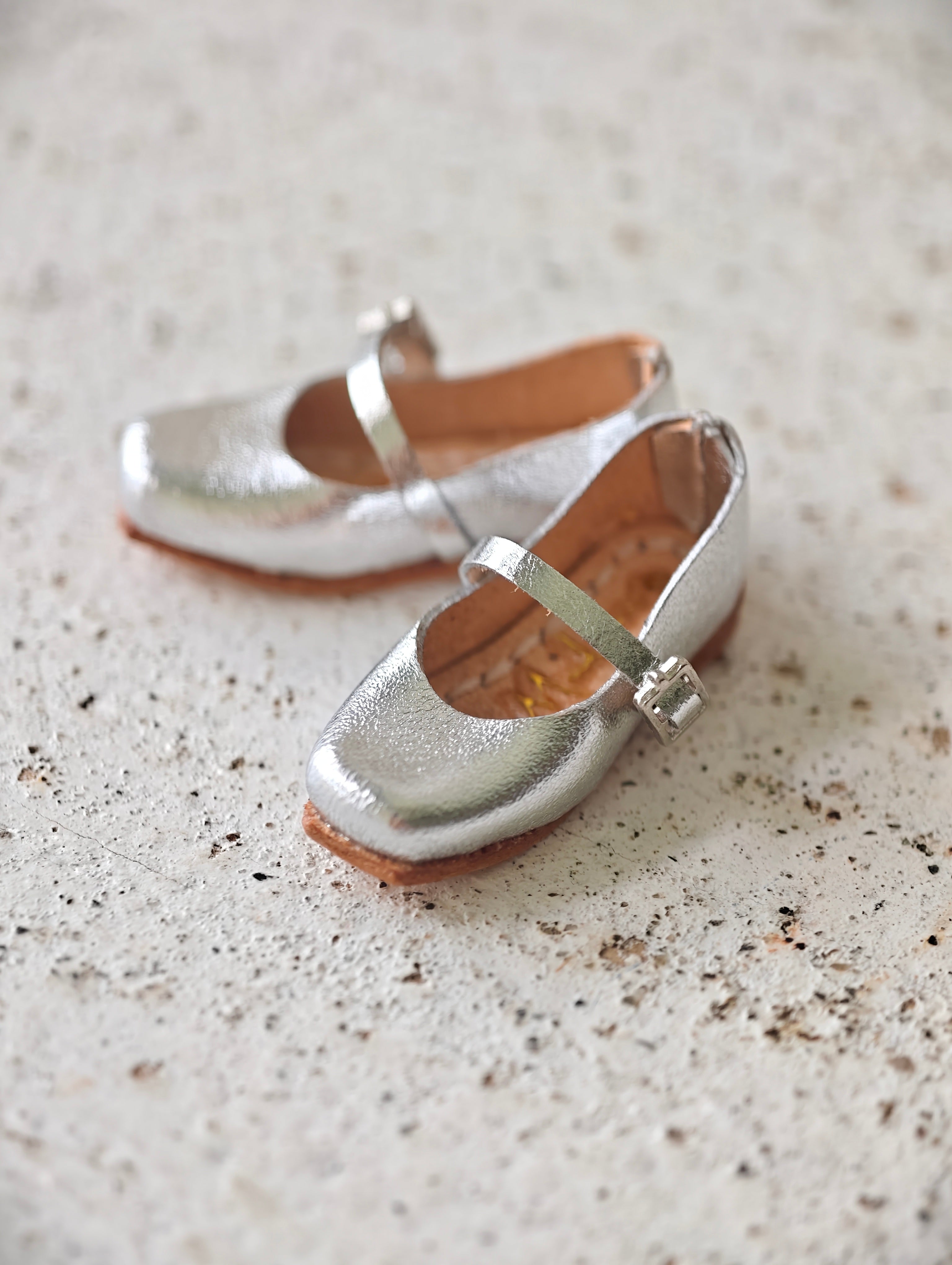 [IN STOCK] Cute Leather Blythe Flats - Handmade Doll Shoes - ToastDoll
