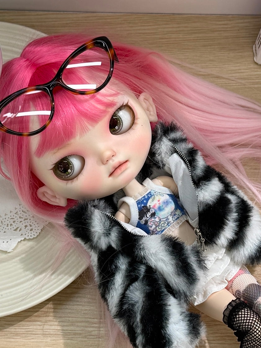 OOAK Custom Blythe Doll For Commission, Sweet Cool Girl
