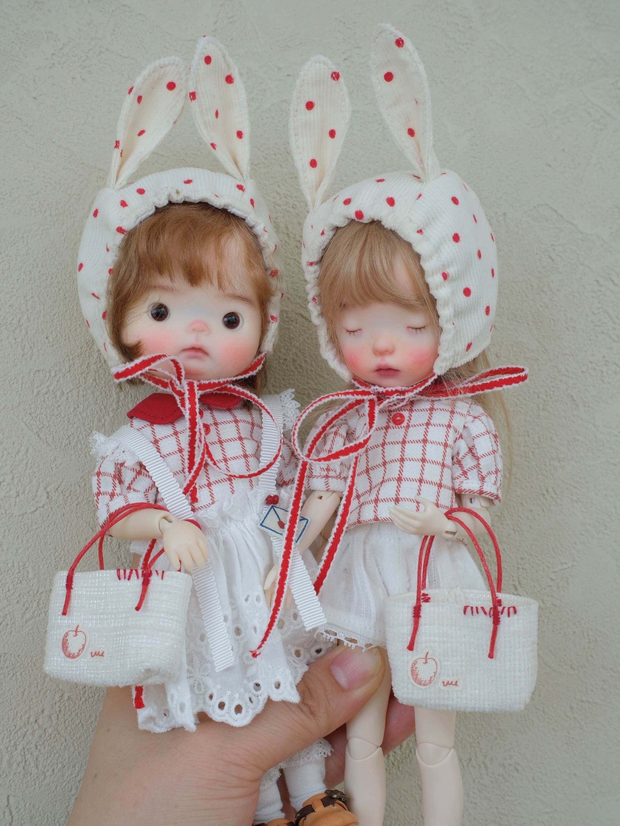 Red White Bunny Blythe 1/6 BJD Set On Doll Display | ToastDoll