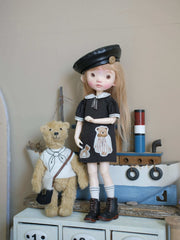 Black Bear Blythe 1/6 BJD Set On Doll Display | ToastDoll