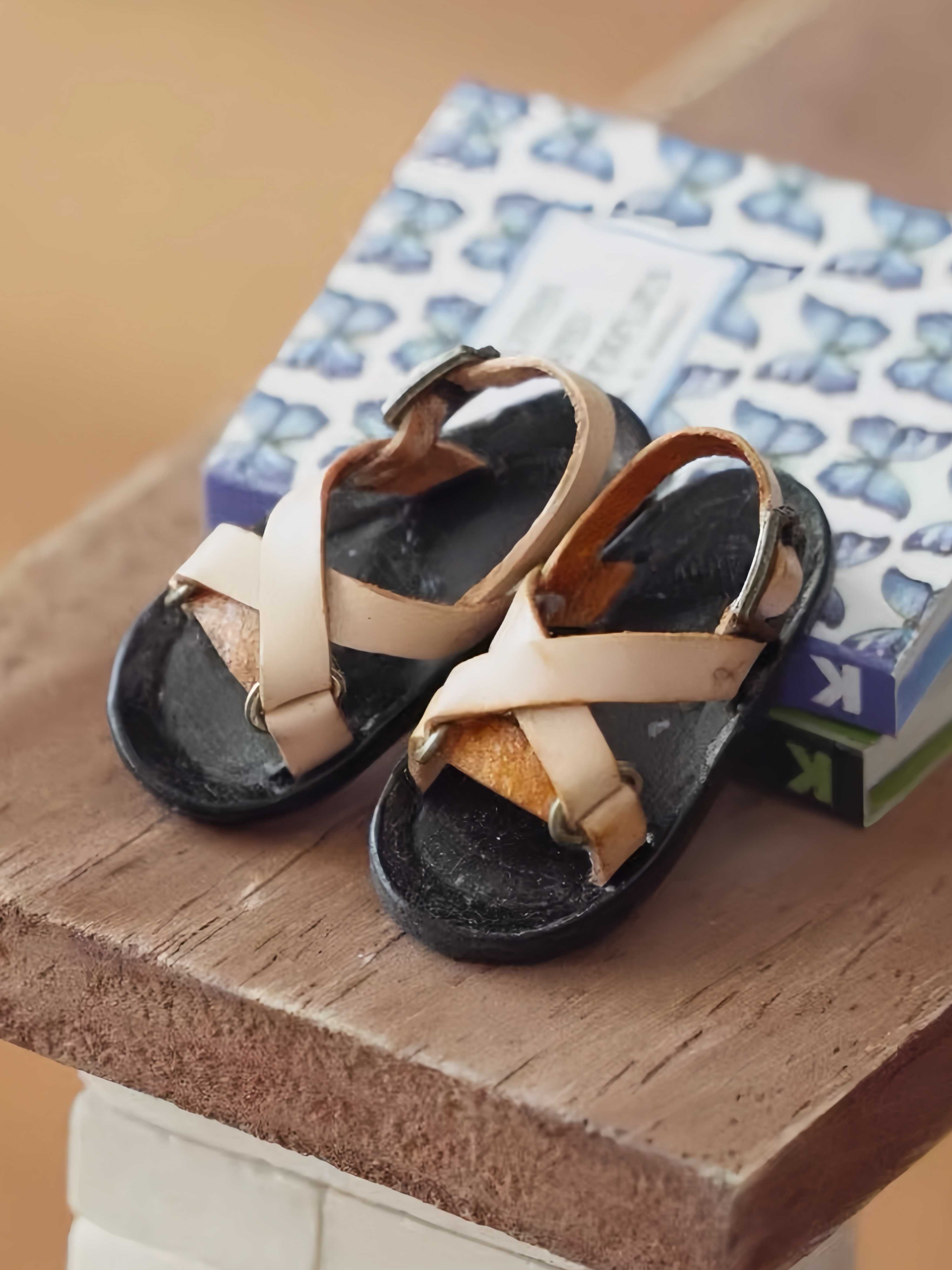 Cross Strap Blythe OB11 Sandals - Handmade Doll Shoes - ToastDoll
