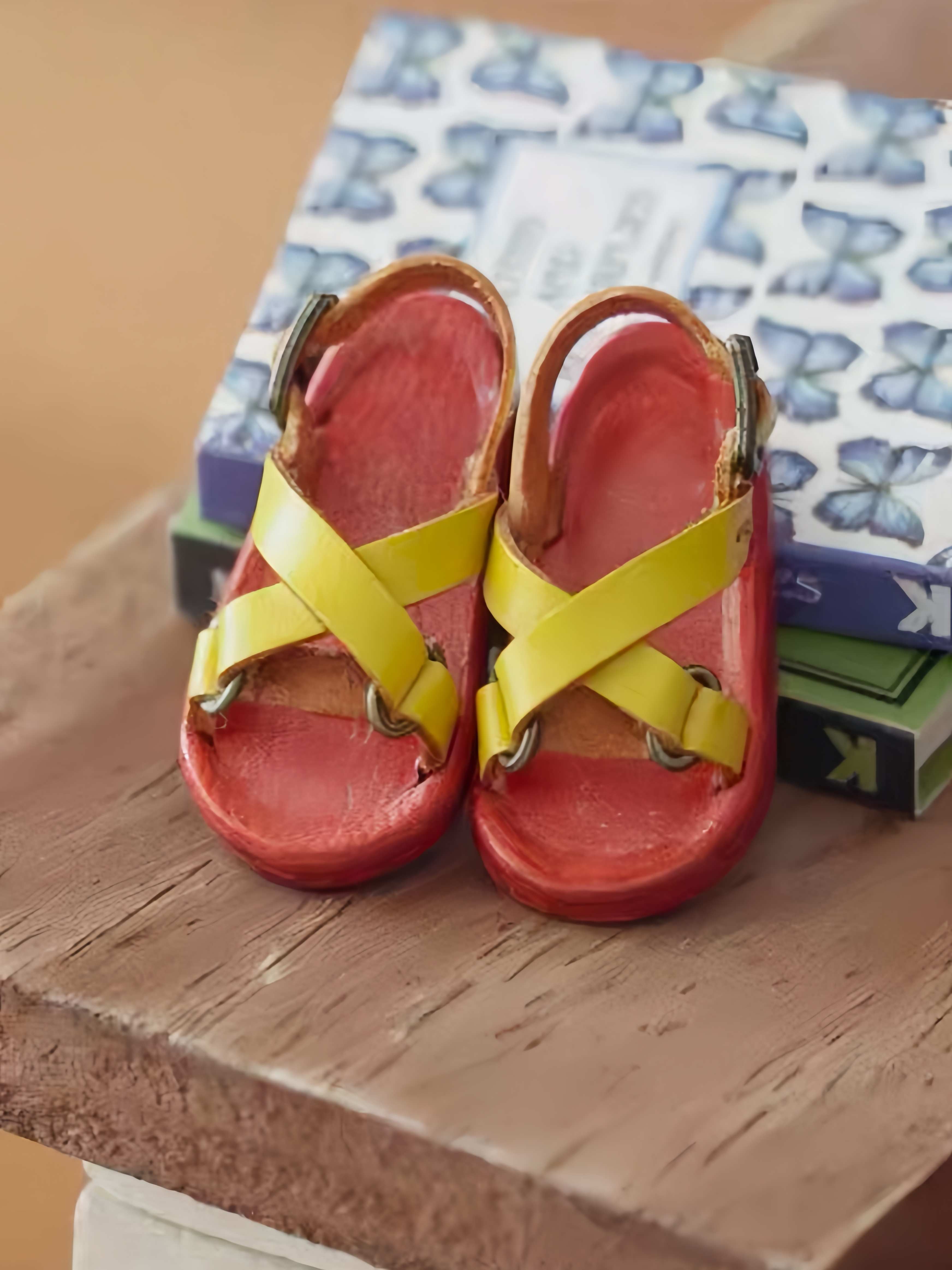 Cross Strap Blythe OB11 Sandals - Handmade Doll Shoes - ToastDoll