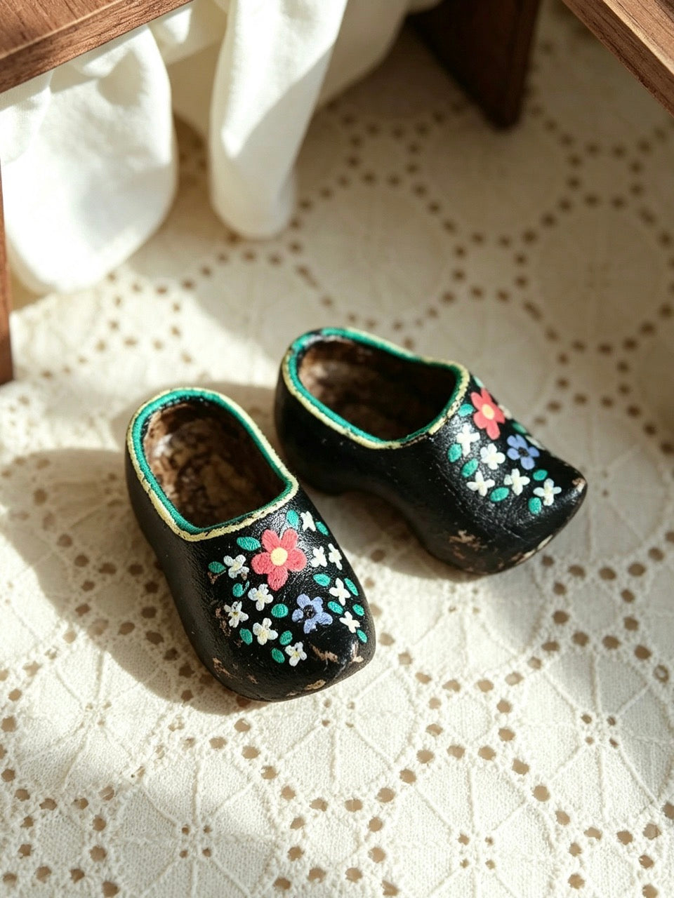 Wooden Klomp Blythe Shoes - Handmade Doll Shoes - ToastDoll