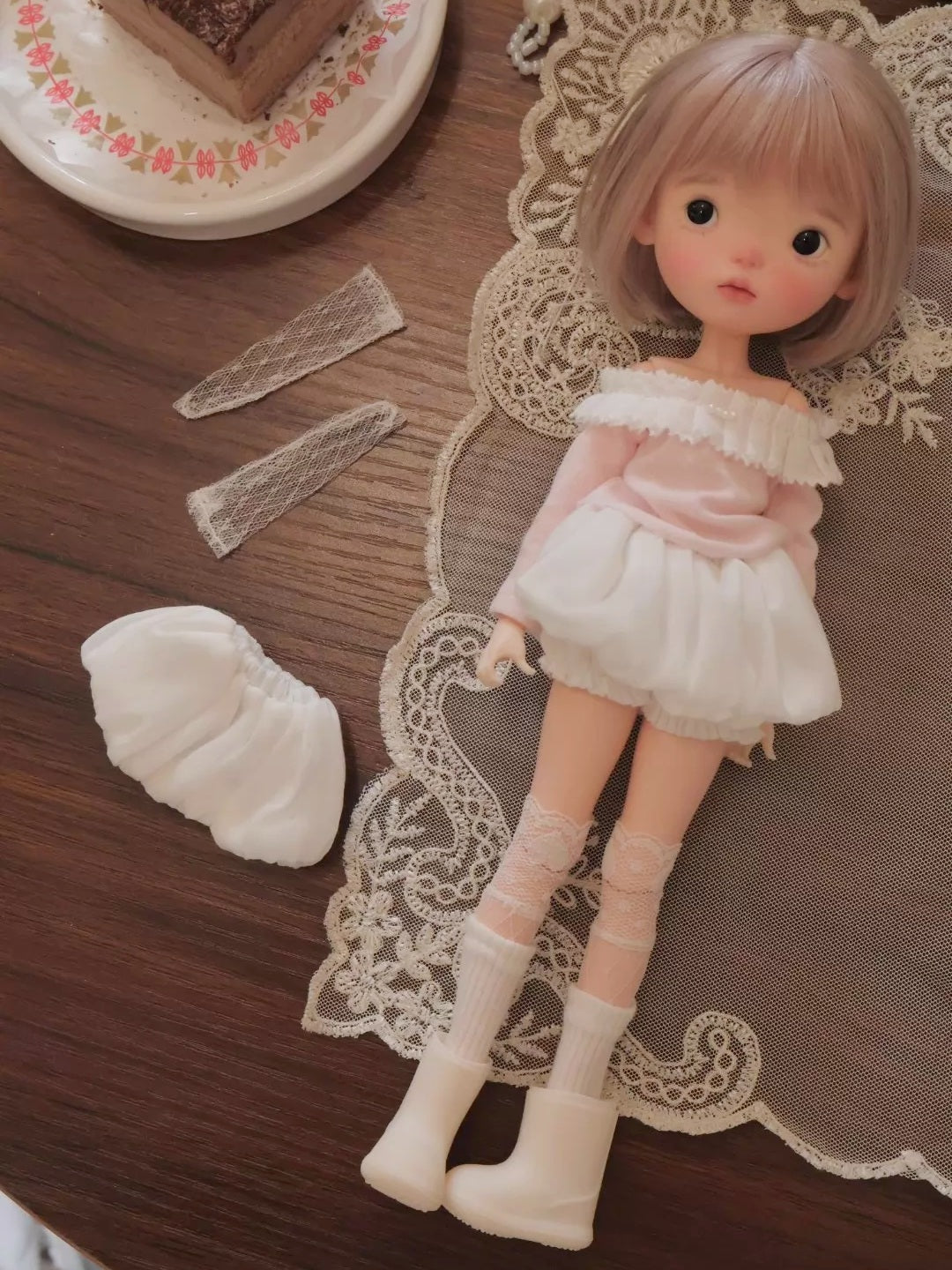 Off-Shoulder Pastel Blythe BJD Outfit Full Body View | ToastDoll