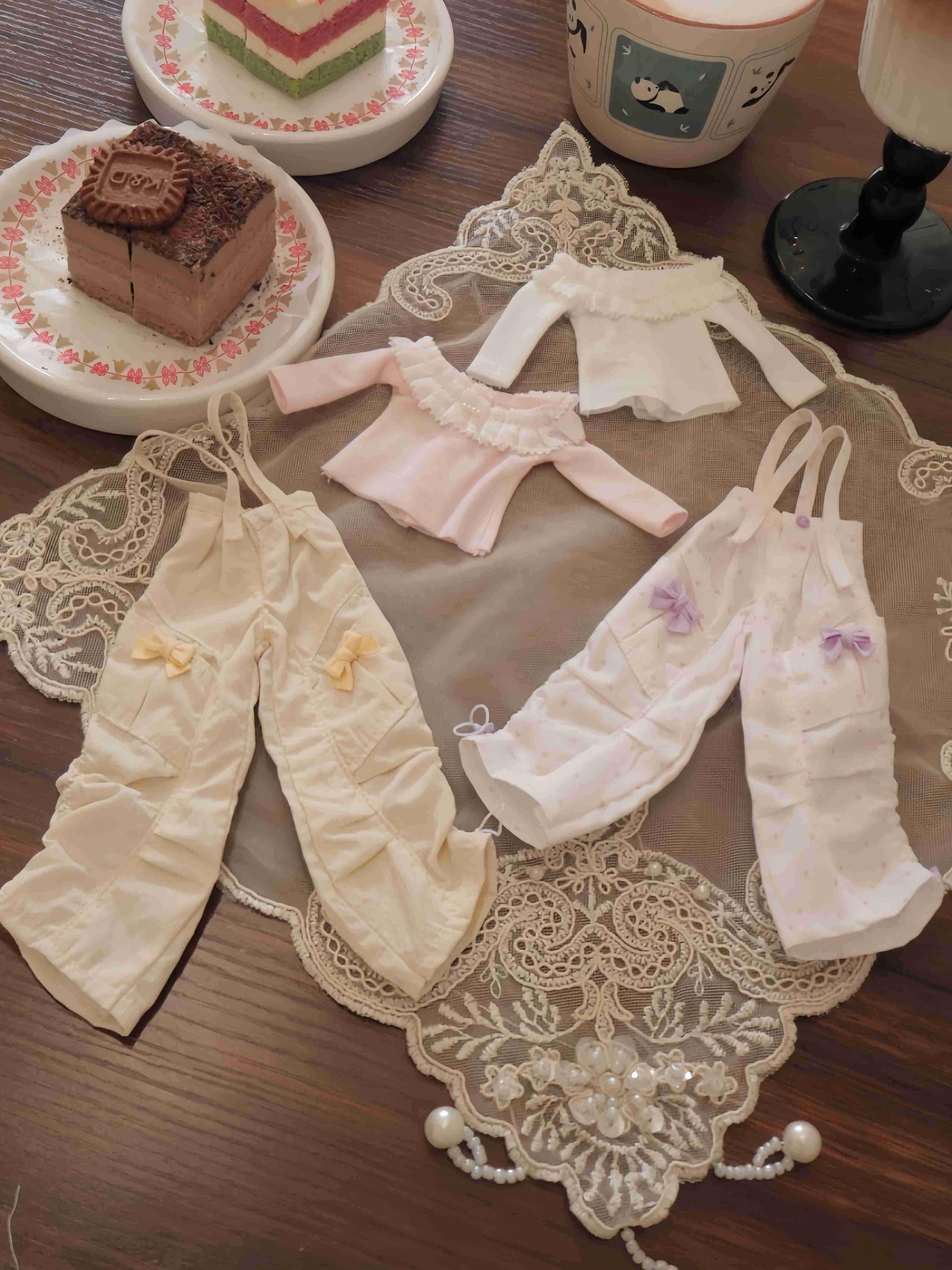 Off-Shoulder Pastel Blythe BJD Outfit Flat Lay | ToastDoll