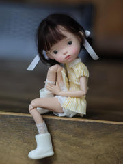 Yellow Striped Collar Blythe BJD Dress Sitting Pose | ToastDoll