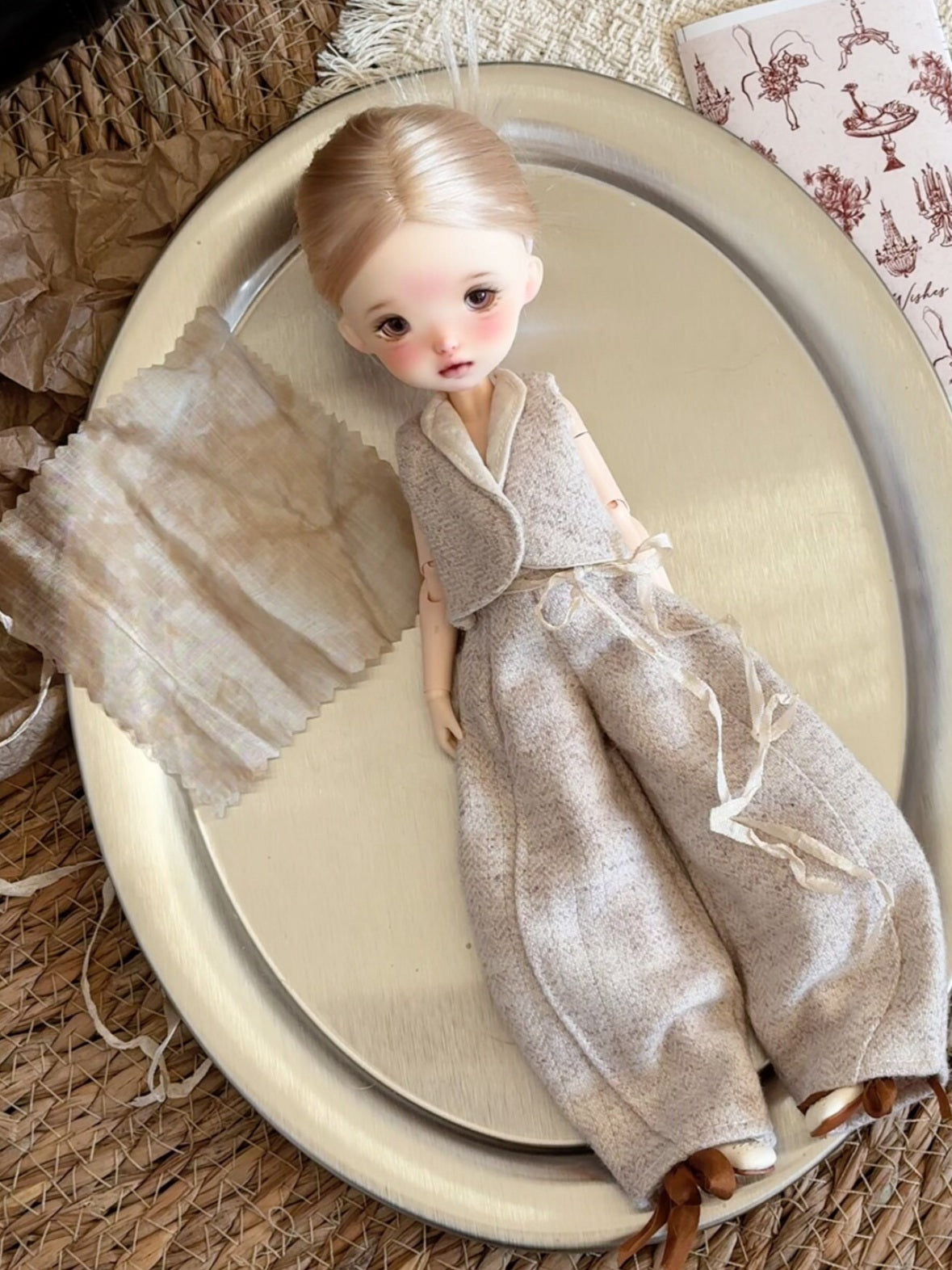 Vest Curved Pants Blythe 1/6 BJD Outfit On Doll Display | ToastDoll