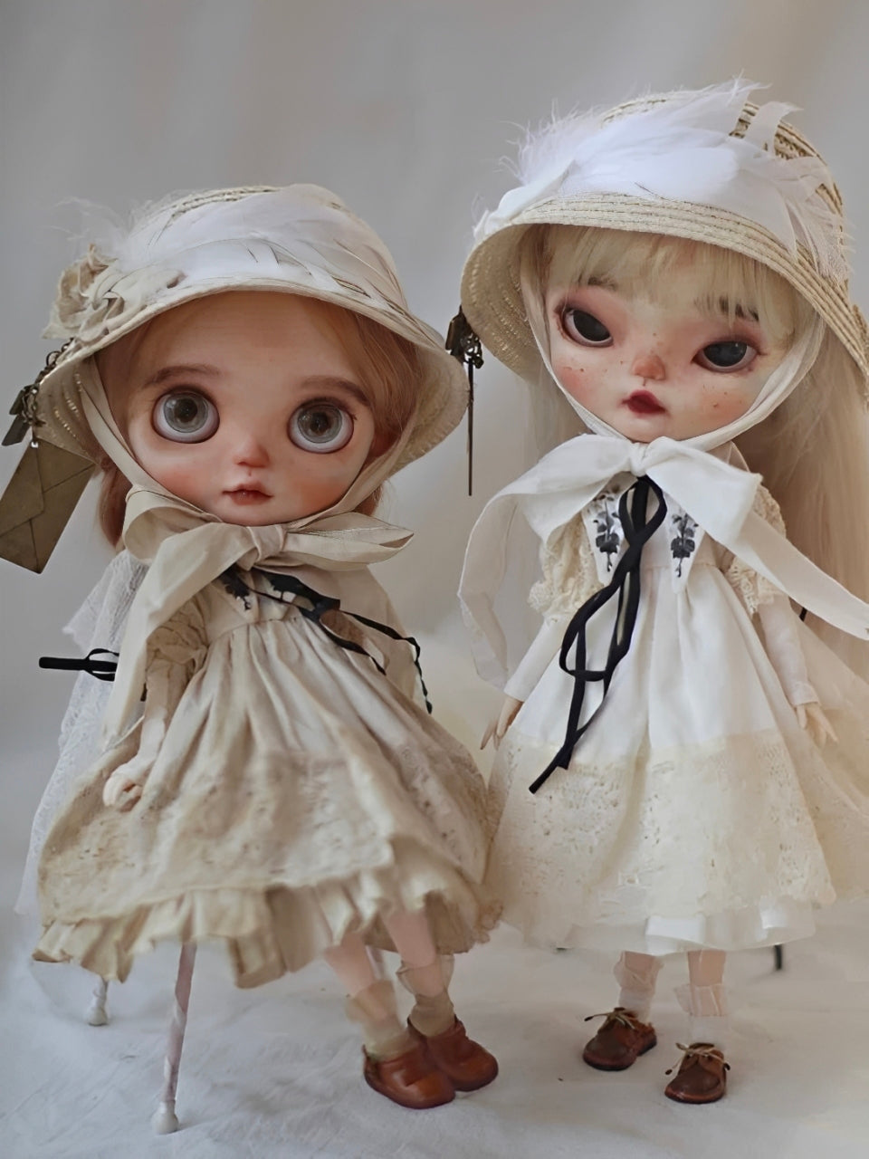 White Vintage Tea Dyed Blythe Outfit | ToastDoll