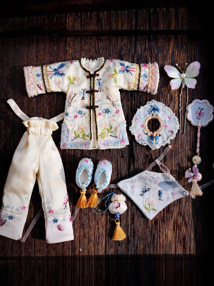 ⁠Whimsical Embroidered Chinese Blythe Set Flat Lay | ToastDoll