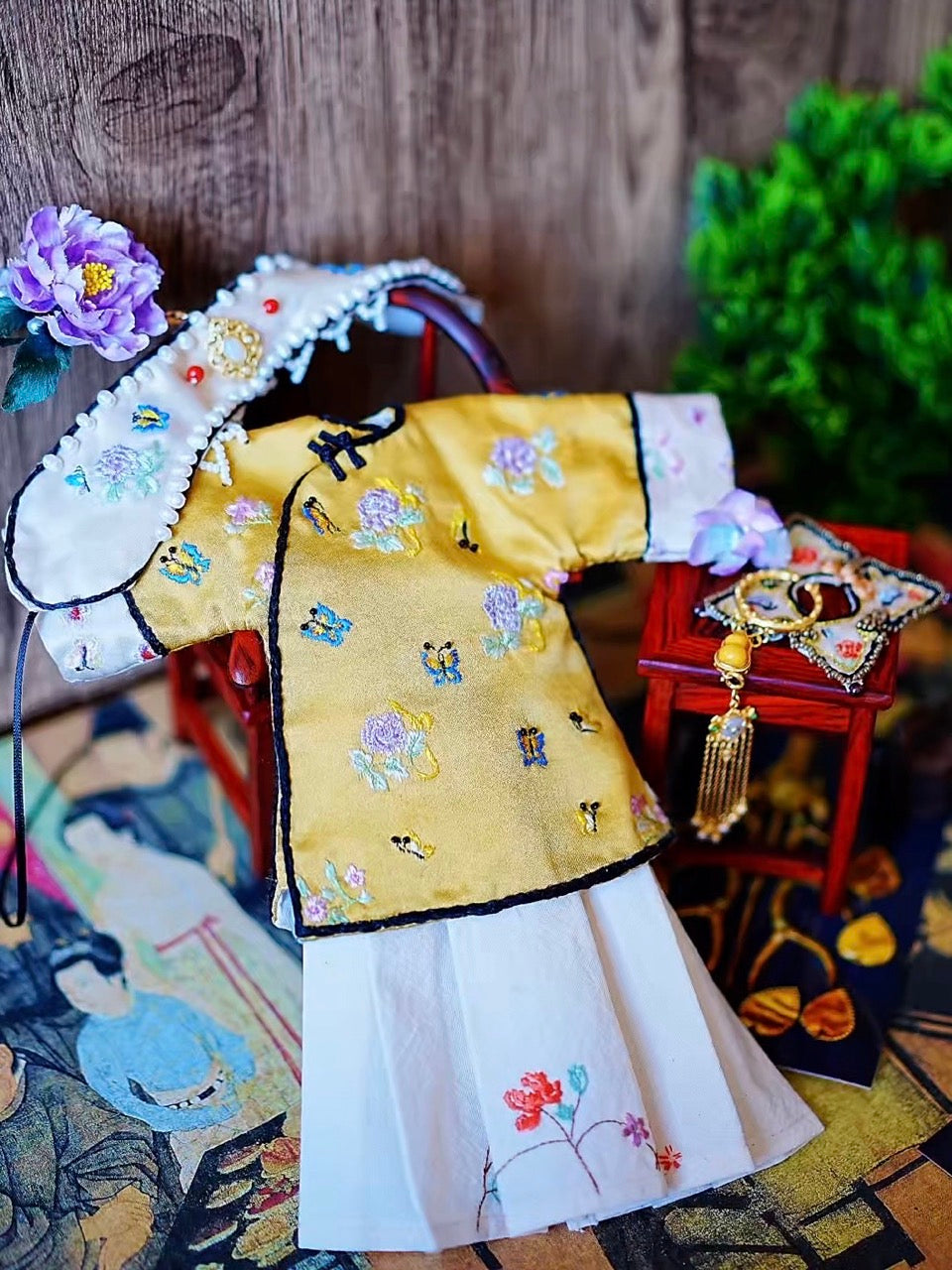 ⁠Yellow Embroidered Chinese Blythe Set - Handmade Doll Clothes - ToastDoll