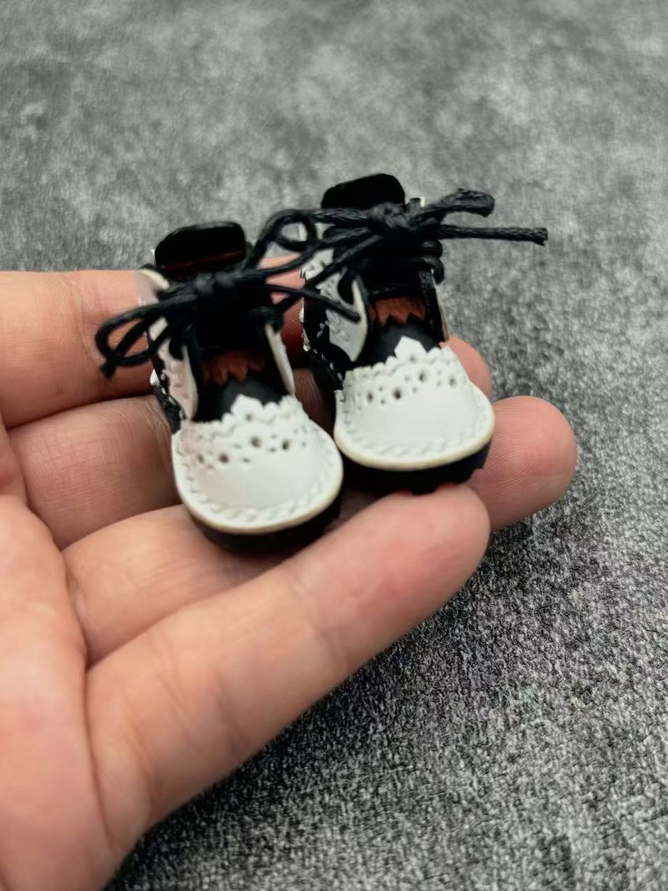 Handmade Shoes for Blythe/Obitsu, Classic Baroque Carved Oxford Shoes