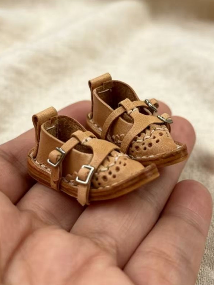 Leather Pointed-toe Blythe Khaki Sandals | ToastDoll