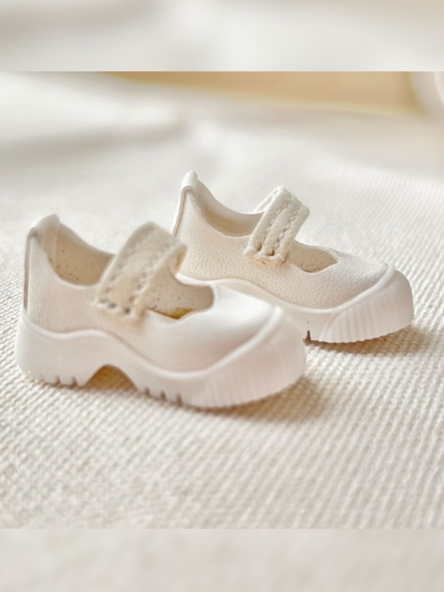 Vibrant Artisan Blythe Ob11 White Mary Janes | ToastDoll