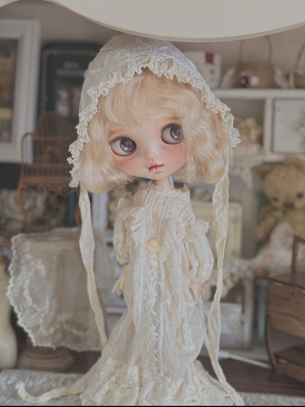 Soft White Lace Blythe Dress Set Standing Pose | ToastDoll