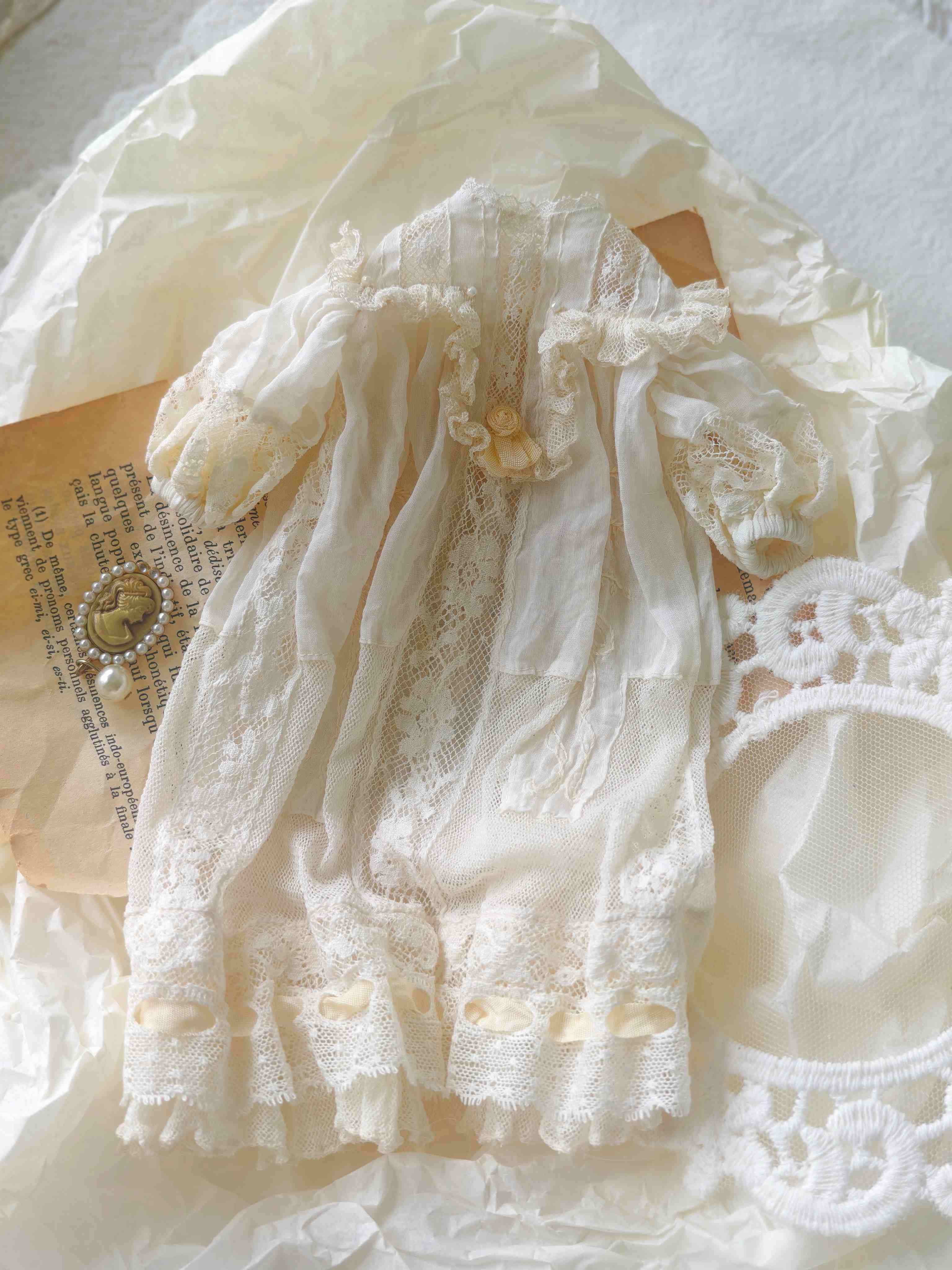 Soft White Lace Blythe Dress Set - Handmade Doll Clothes - ToastDoll